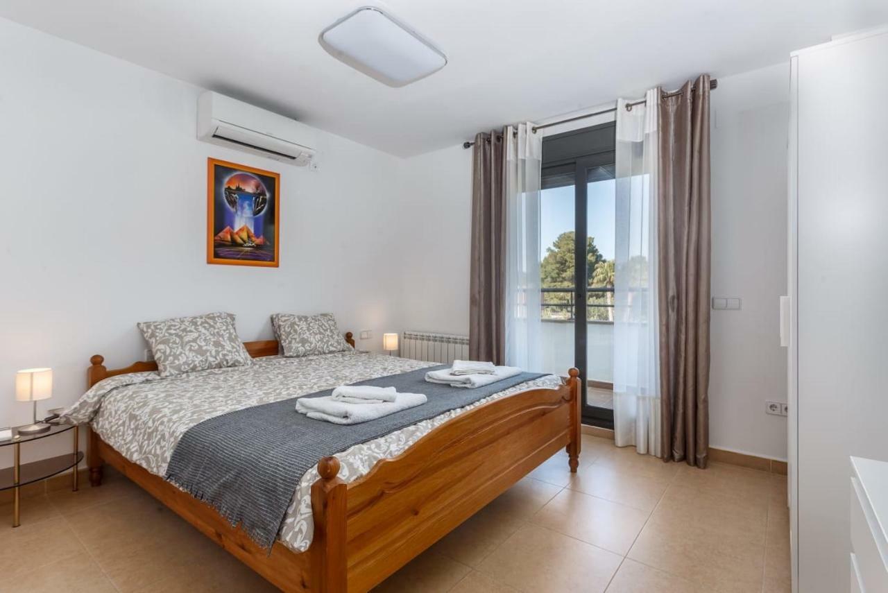 Luxury Villa Near The Sea 圣安东尼奥·德·卡隆 外观 照片